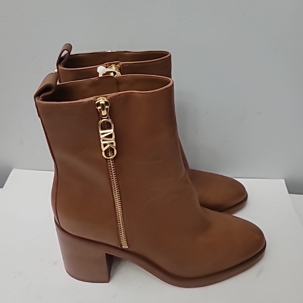 Michael Kors Luggage Regan Mid Heeled Ankle Boots - Picture 4 of 11